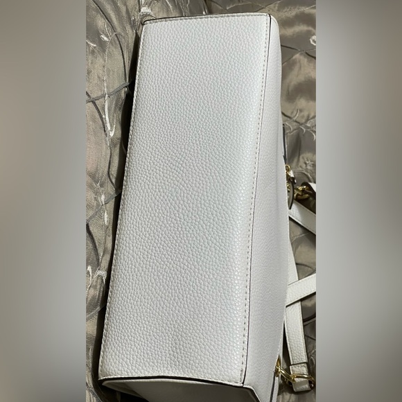 Nanette Lepore White Tote With Gold Hardware & Floral Scarf (No Call Outs) - Picture 12 of 14